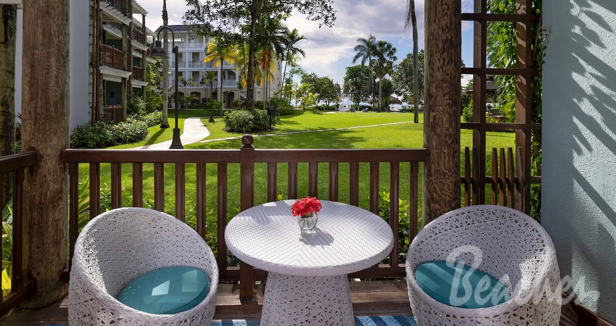 Negril Resort & Spa - Tropical Oceanview Concierge King